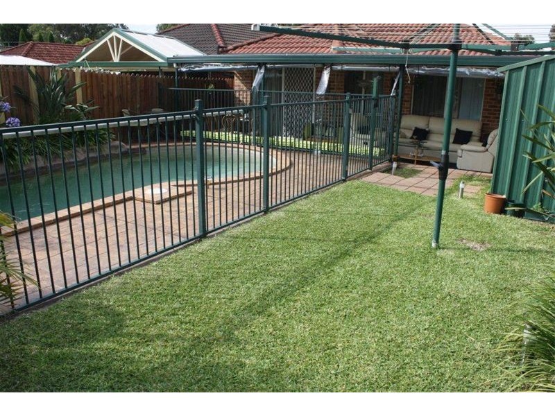 12  Esher Mews, Wattle Grove NSW 2173