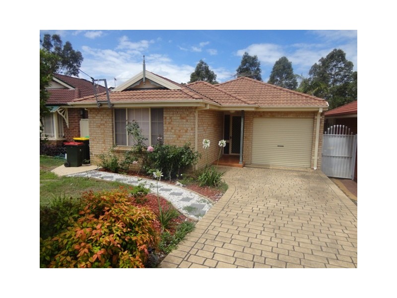 29 Gunners Mews, Wattle Grove NSW 2173