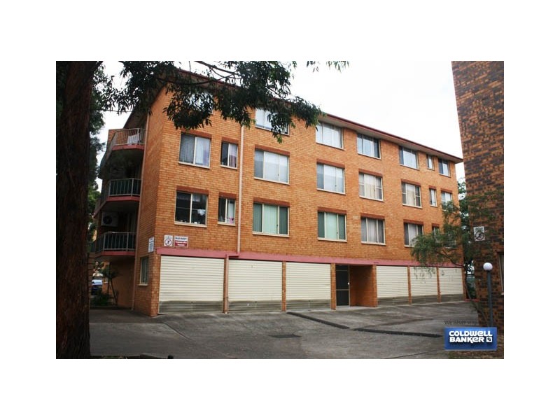 22/3 Riverpark Dr, Liverpool NSW 2170