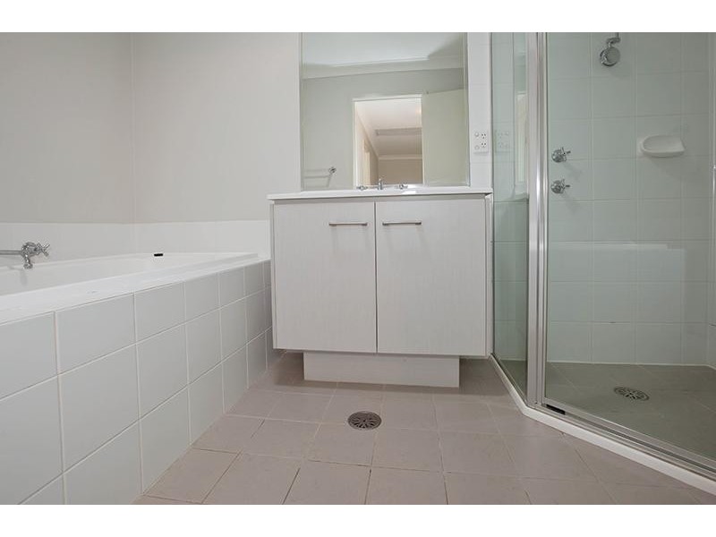15 Margate Ave, Holsworthy NSW 2173