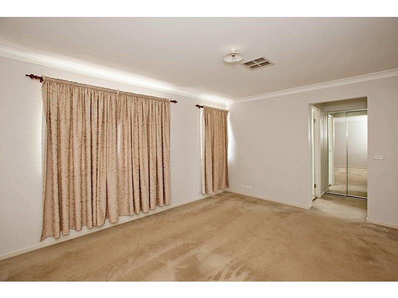 15 Margate Ave, Holsworthy NSW 2173