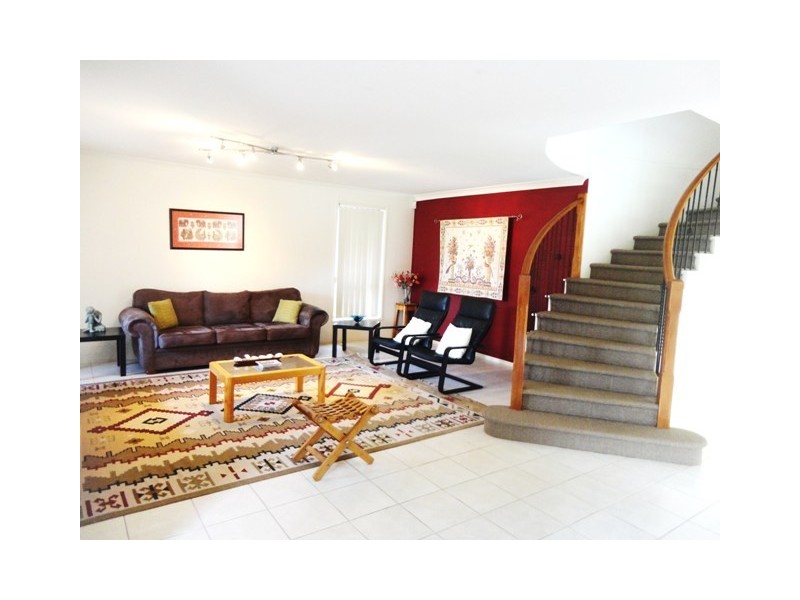 14 Goodenia Court, Voyager Point NSW 2172