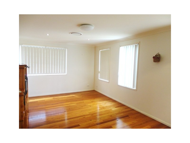 14 Goodenia Court, Voyager Point NSW 2172