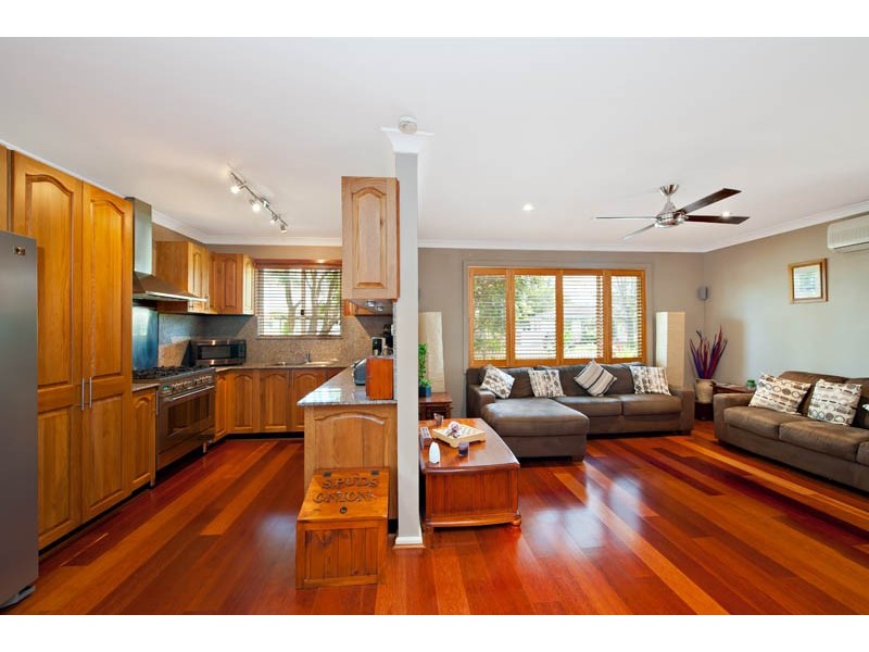 42  Derna Rd, Holsworthy NSW 2173