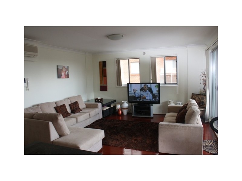 33/4-6  Lachlan St, Liverpool NSW 2170