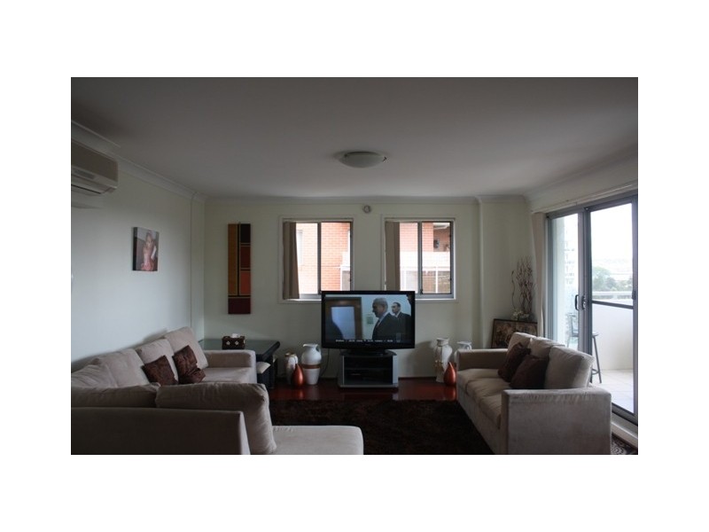 33/4-6  Lachlan St, Liverpool NSW 2170