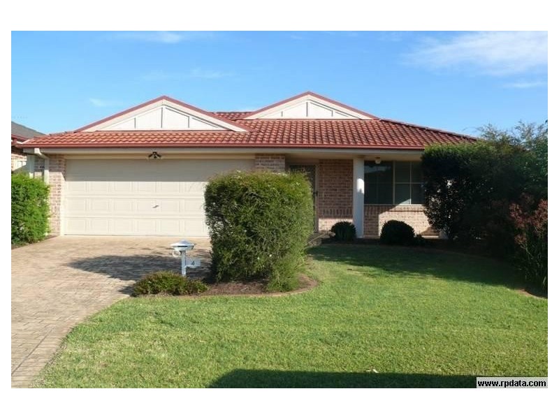 4 Yengo Court, Wattle Grove NSW 2173