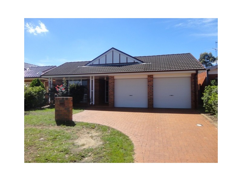 9 Ellesmere Court, Wattle Grove NSW 2173