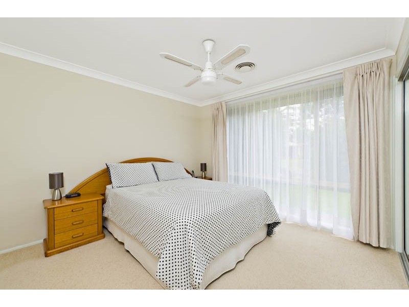 2  Lanyon Crt, Wattle Grove NSW 2173