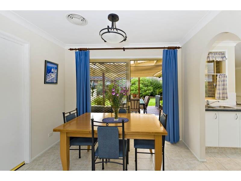 2  Lanyon Crt, Wattle Grove NSW 2173