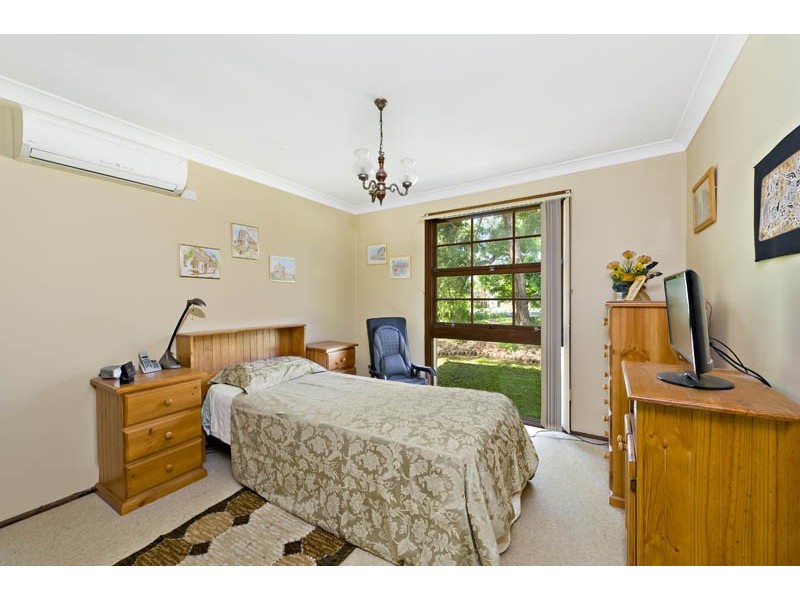 41  St George Cres, Sandy Point NSW 2172