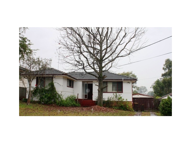 8 Kelvin Pl, Busby NSW 2168