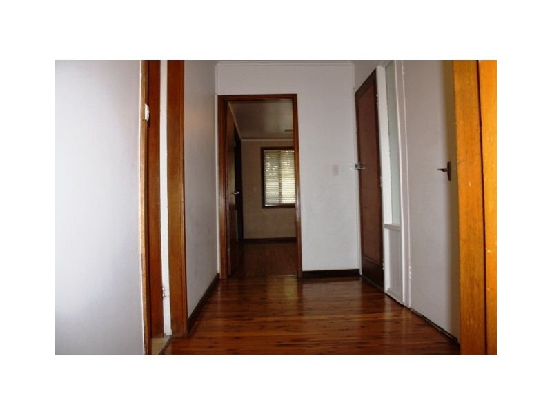 8 Kelvin Pl, Busby NSW 2168