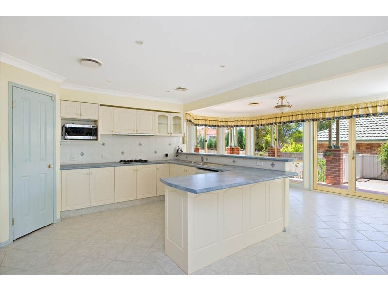 1 Ajuga Crt, Voyager Point NSW 2172