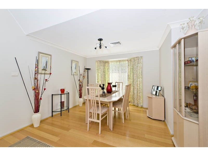 41  Birdwood Avenue, Wattle Grove NSW 2173