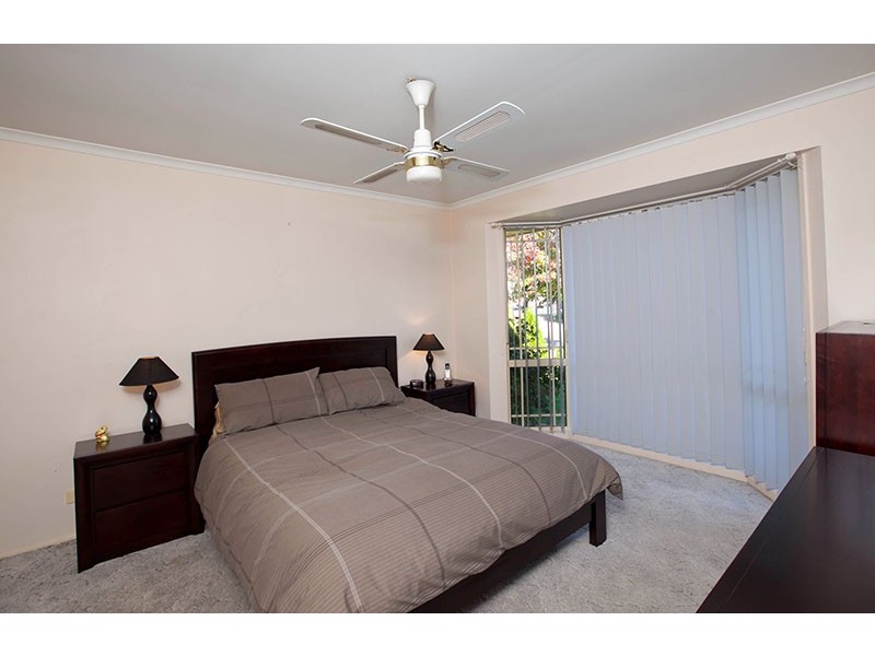 7 Larra Crt, Wattle Grove NSW 2173