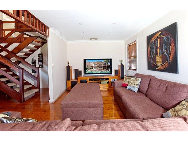 20  Riverview Road, Pleasure Point NSW 2172