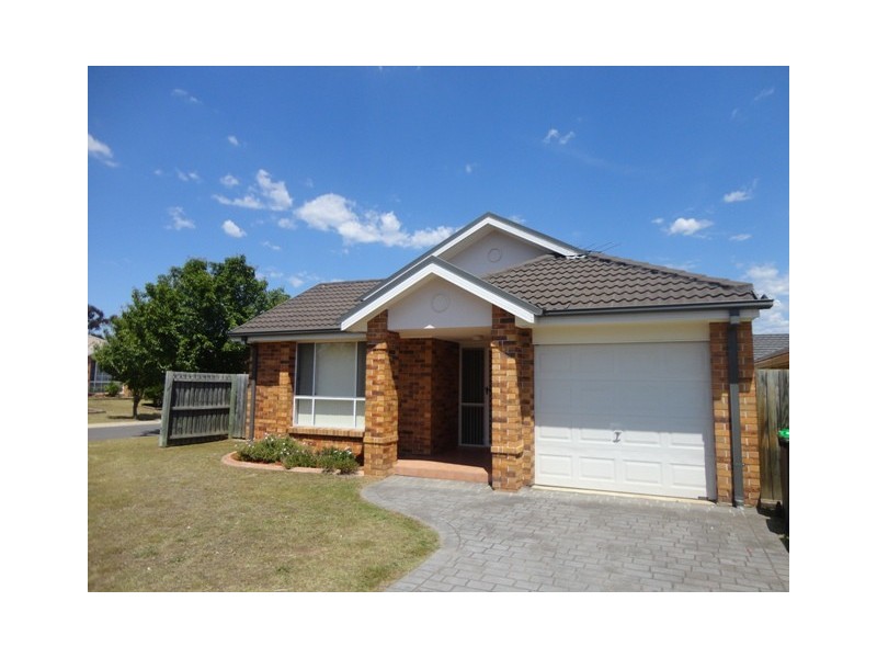 15 Kinchega Court, Wattle Grove NSW 2173
