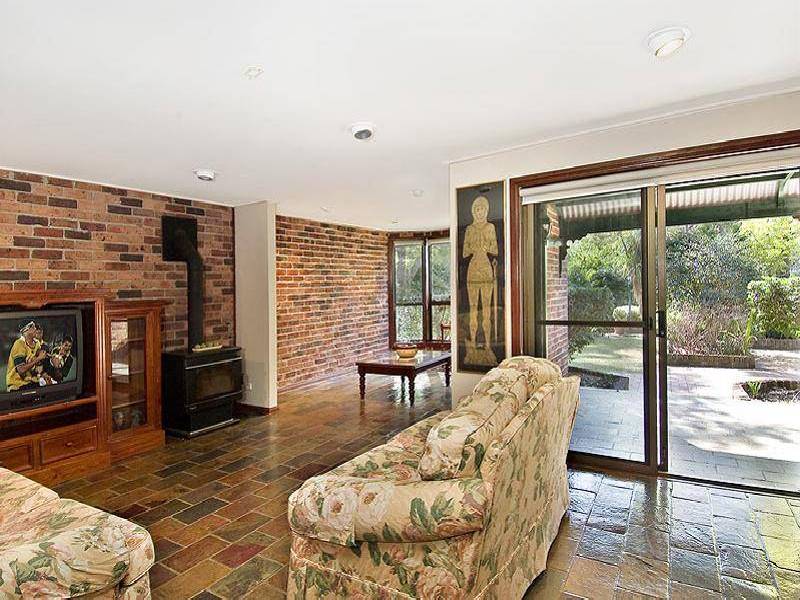 2  Riverview Rd, Pleasure Point NSW 2172