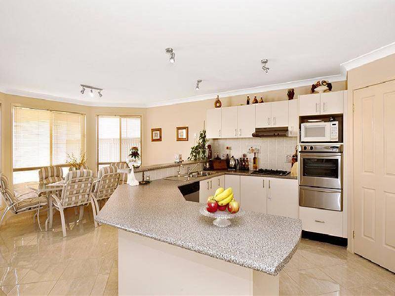 5  Punctata Crt, Voyager Point NSW 2172