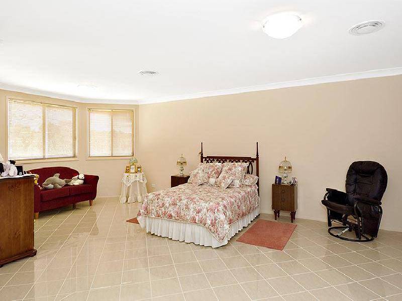 5  Punctata Crt, Voyager Point NSW 2172