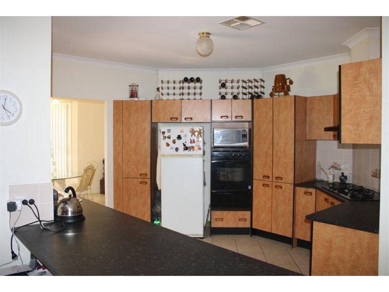 1 Woollsia Court, Voyager Point NSW 2172