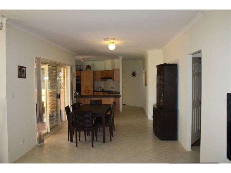 1 Woollsia Court, Voyager Point NSW 2172
