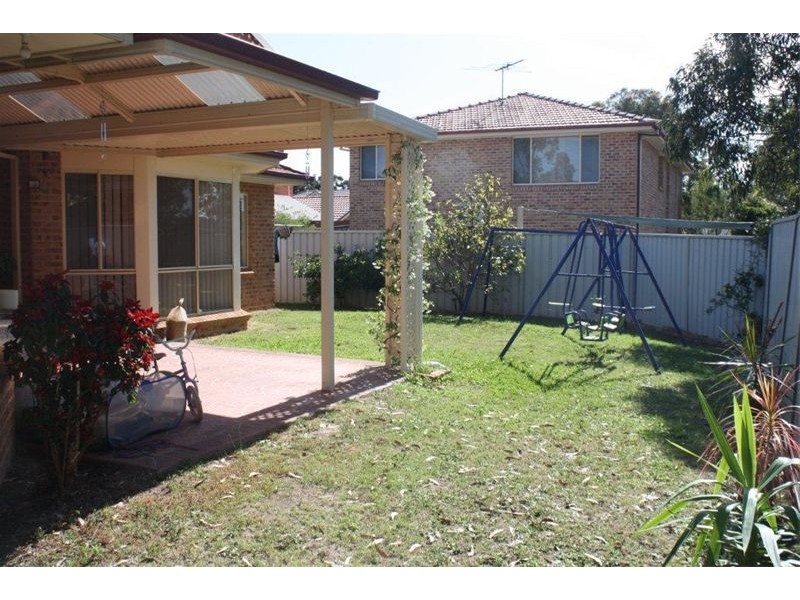 1 Woollsia Court, Voyager Point NSW 2172