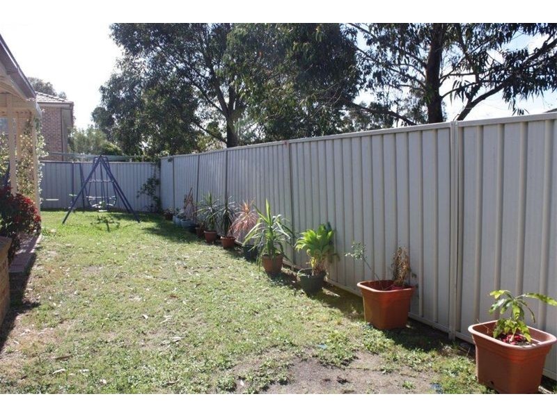 1 Woollsia Court, Voyager Point NSW 2172