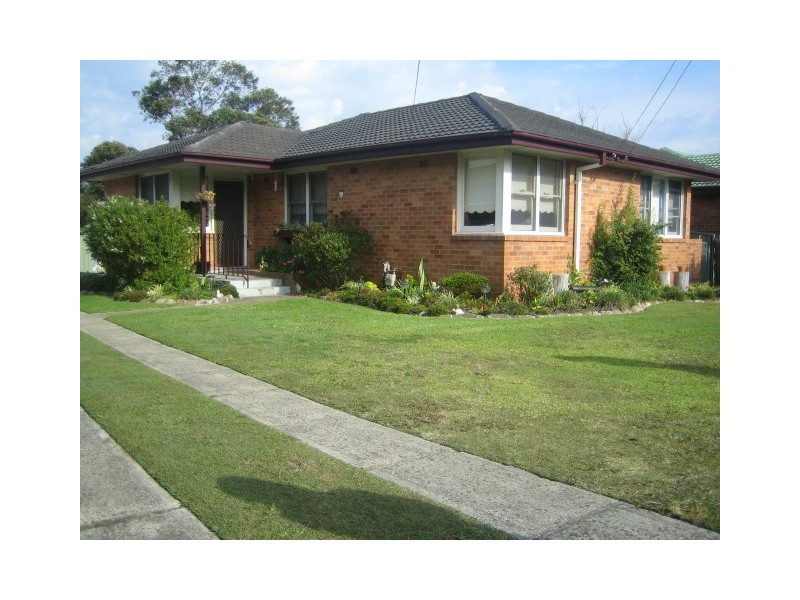 35  Mubo Cres, Holsworthy NSW 2173