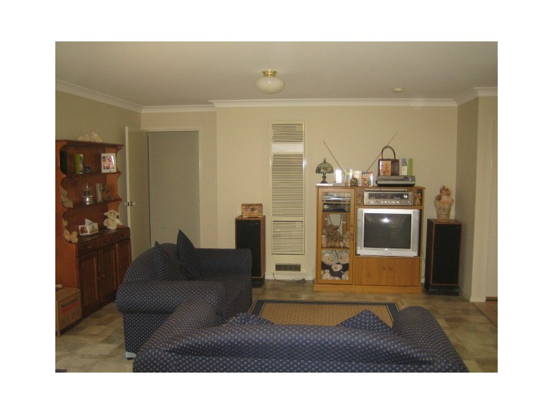 38  Kinchega Court, Wattle Grove NSW 2173