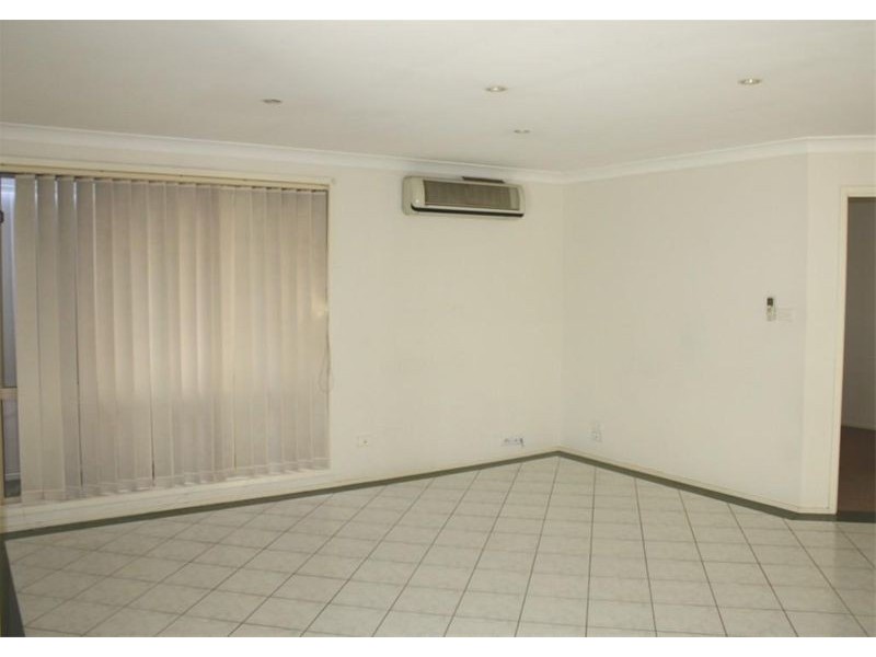 11 Tusculum Court, Wattle Grove NSW 2173