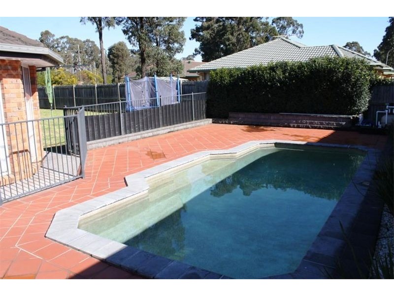 21 Wimbledon Court, Wattle Grove NSW 2173