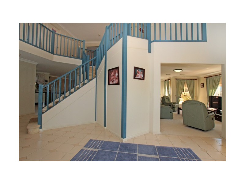 1  Eildon Court, Wattle Grove NSW 2173