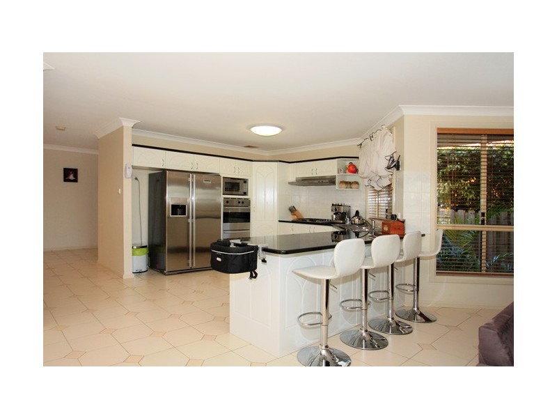 1  Eildon Court, Wattle Grove NSW 2173