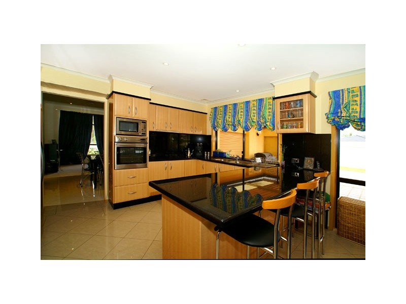 Wattle Grove NSW 2173