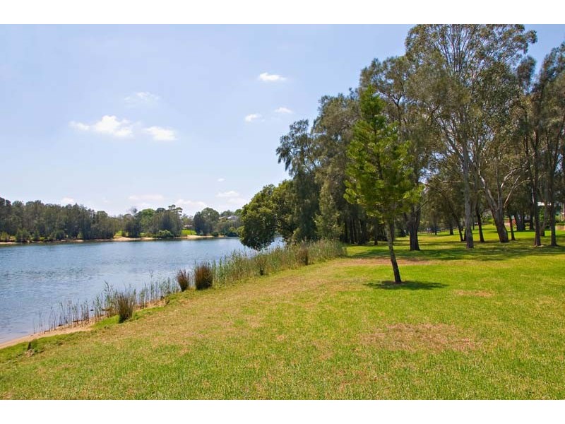 10 Riverview Rd, Pleasure Point NSW 2172