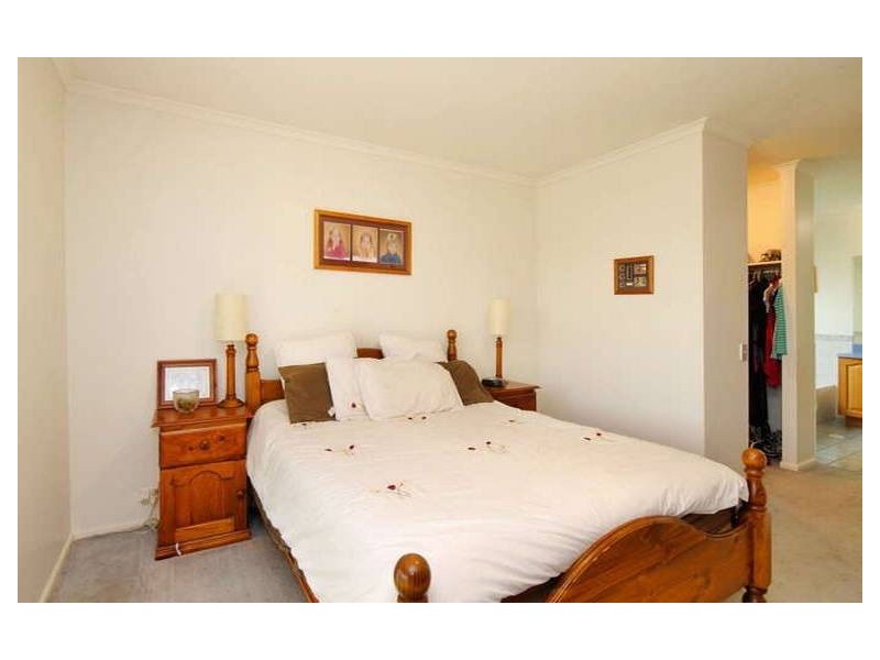 46   Blamey road, Wattle Grove NSW 2173