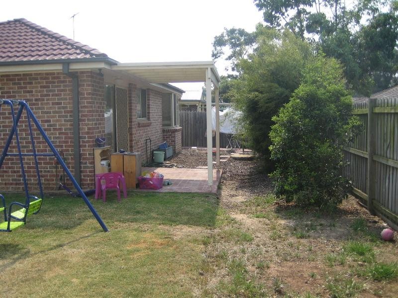 5 Paroo Court, Wattle Grove NSW 2173