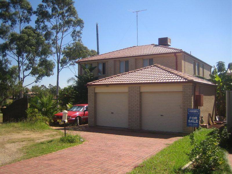 35 Fernleaf Court, Wattle Grove NSW 2173