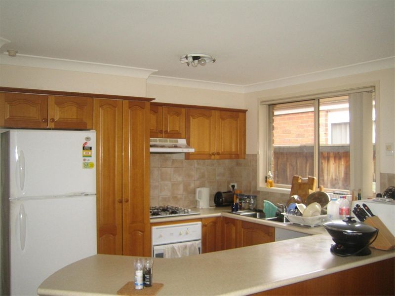 3  Glenelg Court, Wattle Grove NSW 2173