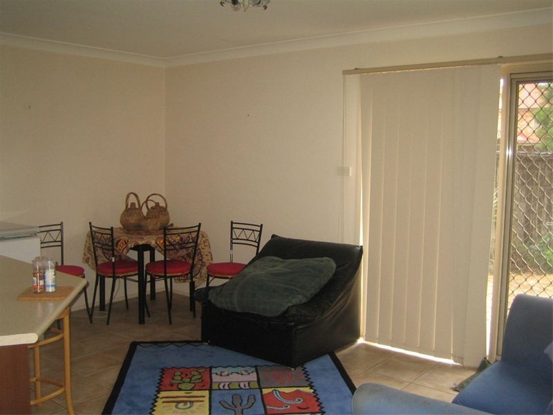 3  Glenelg Court, Wattle Grove NSW 2173