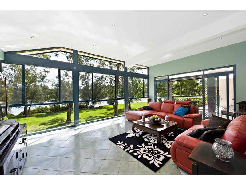 48 Riverview Rd, Pleasure Point NSW 2172