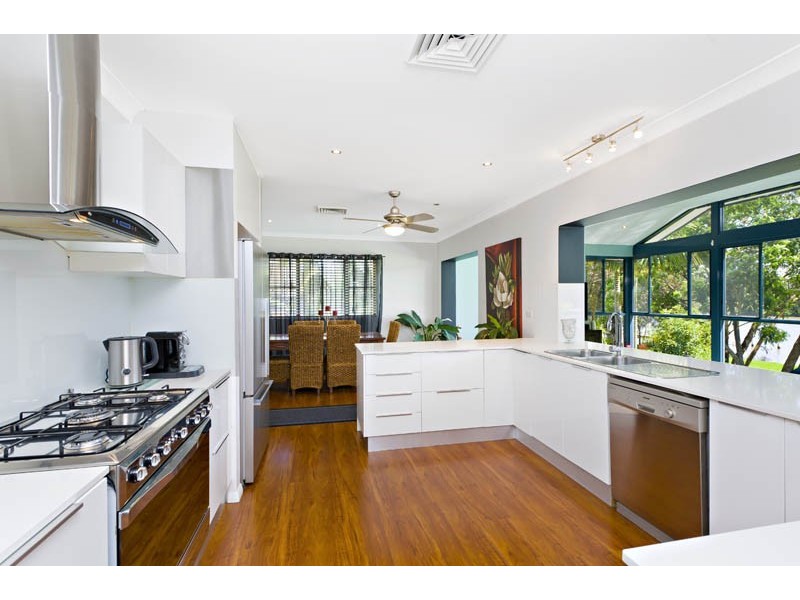 48 Riverview Rd, Pleasure Point NSW 2172