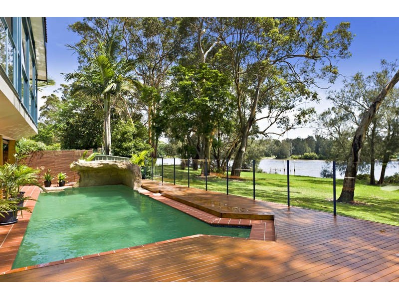48 Riverview Rd, Pleasure Point NSW 2172