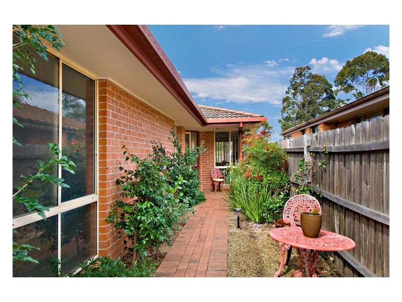 4  Yarran Court, Wattle Grove NSW 2173