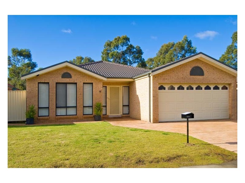 12  Collie Court, Wattle Grove NSW 2173