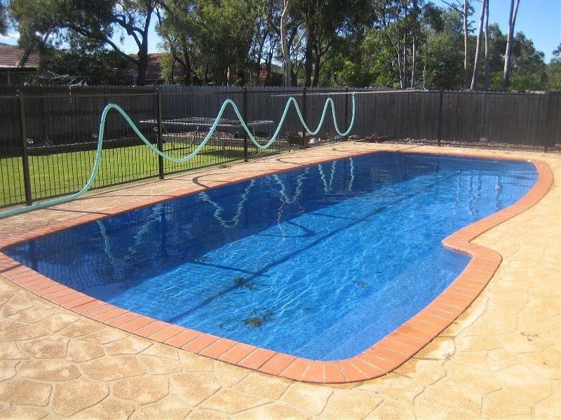 12  Collie Court, Wattle Grove NSW 2173