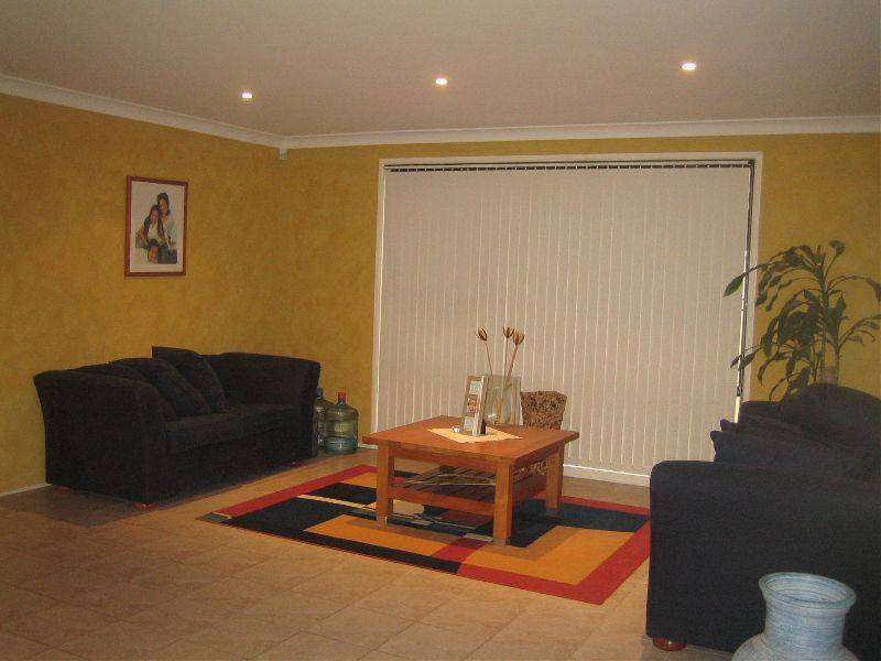 12  Collie Court, Wattle Grove NSW 2173