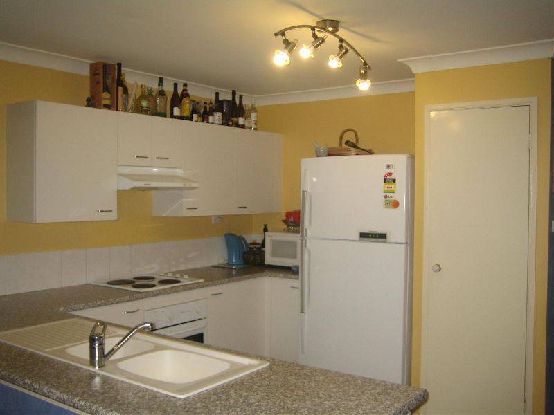 12  Collie Court, Wattle Grove NSW 2173